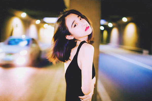 姑娘,拯救人渣这事,还是留给耶稣干吧