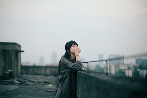 他身上的温暖蛊惑了你,让你误以为那就是爱情