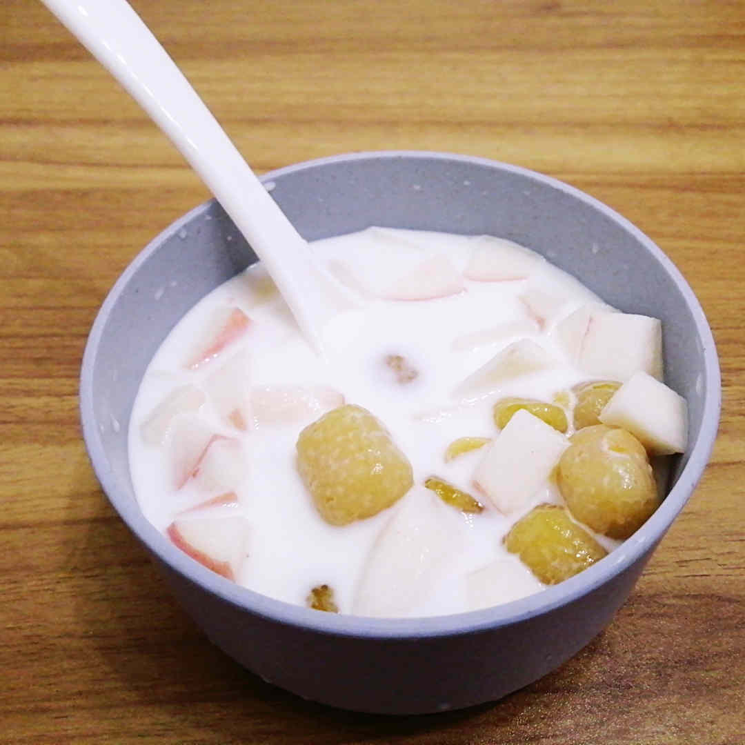上班就是克制,但周末就是放肆 作者/专三千