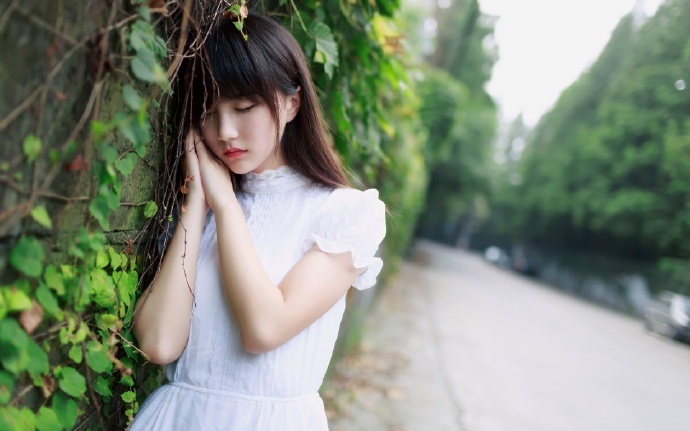 铁血兵王一朝回归,专治美女各种不服。 铁血兵王一朝回归,专治美女各种不服。