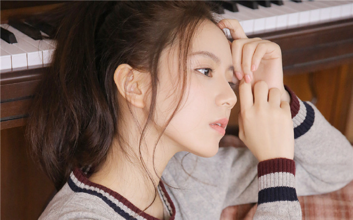 曾经的凌家赘婿林无月,屈辱一生而死。 曾经的凌家赘婿林无月,屈辱一生而死。
