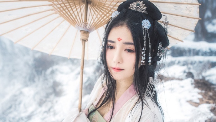 做了三年上门女婿,所有人都以为能将我踩在脚下 做了三年上门女婿,所有人都以为能将我踩在脚下