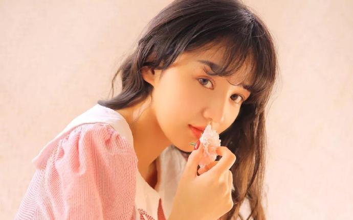 迷糊小妻有点甜:“昨晚的事……看来你忘的一干二净了?” 迷糊小妻有点甜:“昨晚的事……看来你忘的一干二净了?”