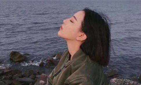 一个人孤单寂寞的伤感说说 孤独郁闷的伤感心情句子