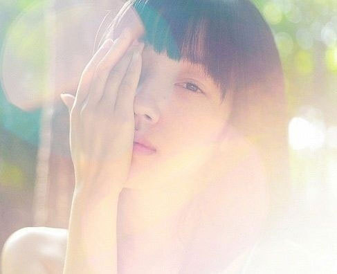 晚安心语：年华向晚，然岁月沉香