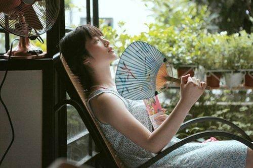 小清新的说说 相遇，是一种美丽，像一座小城向晚，映着夕阳的绚