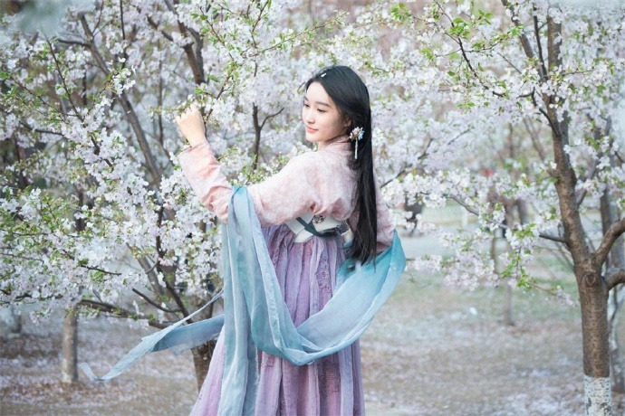 太上丹尊-洛无书, 安怡雪-玄幻奇幻小说
