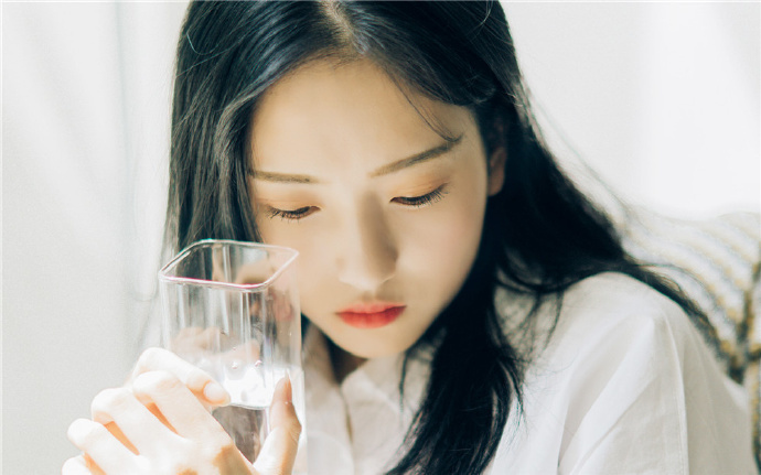 为父报仇，屹立九州之巅，俯瞰天下。