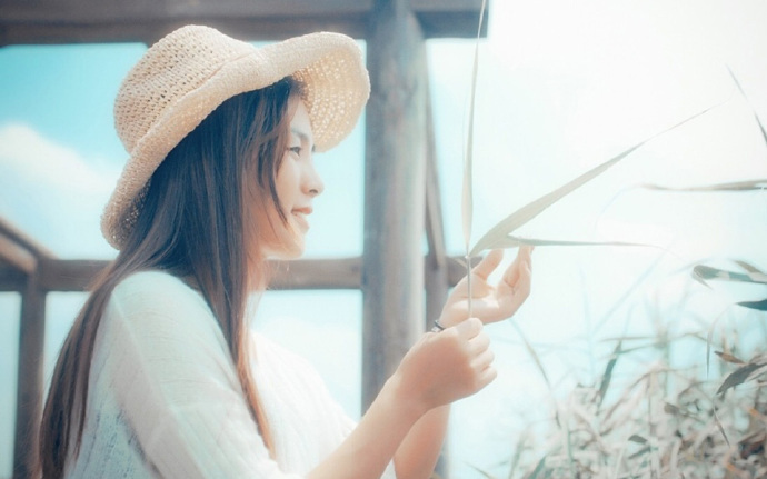 东方第一战神只为默默守护她。