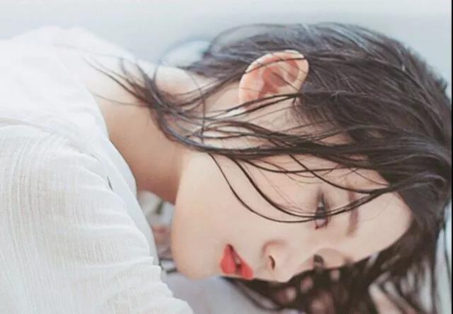 美女我有病！我得了容颜太过英俊综合症！简称帅癌！