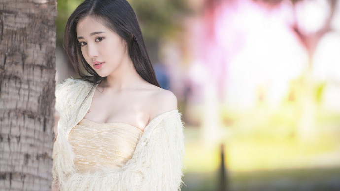 总裁缚爱成婚：顾小姐，婚约协议在这里。