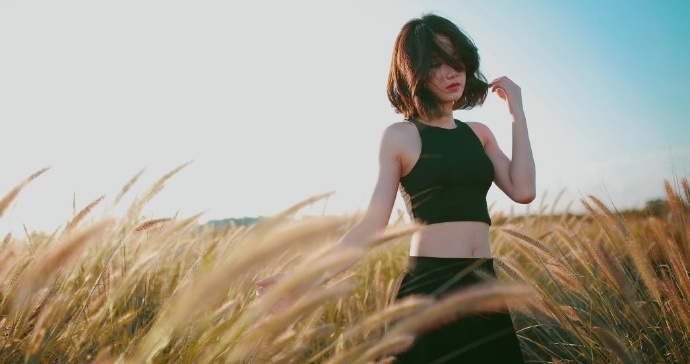 她重活一生，明医道，风华绝代！