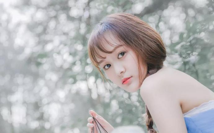 任由情爱步步殇