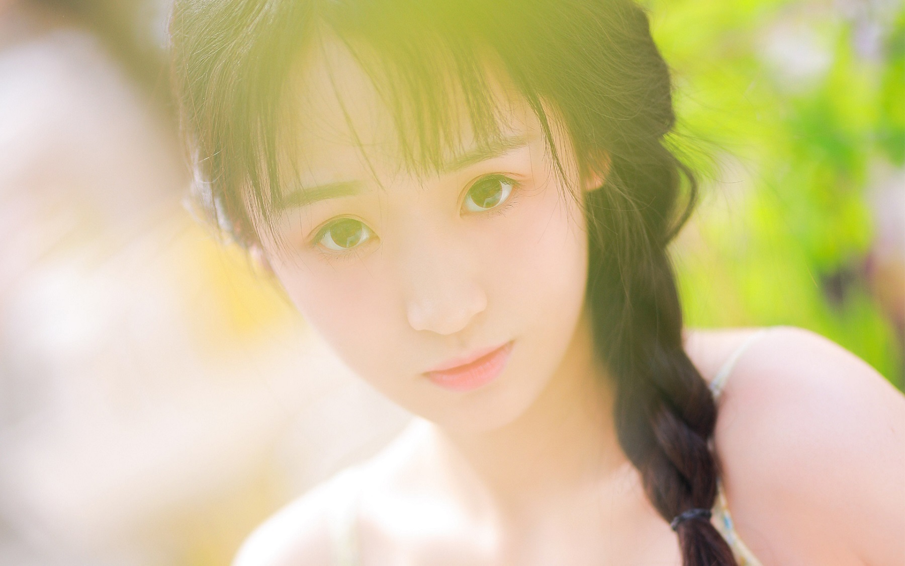 身为古医世家神农后人的姜昭月无意间穿越成已婚妇