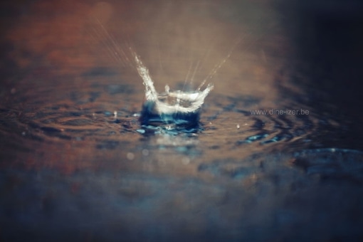 下雨伤感的句子说说心情短语