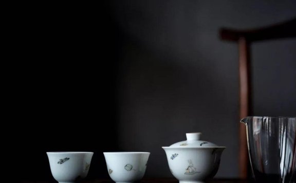 梁实秋:一盏清茶,往事如烟