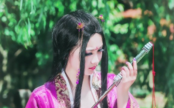 我跟马首富喝过茶，跟向大佬泡桑拿，和女明星一起修指甲…