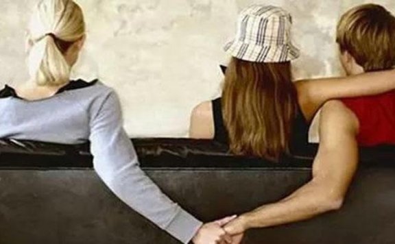 爱情难言对错-婚恋生活小说-主角: 秦语曼, 杜一廷