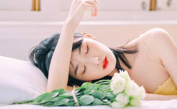步步危情：绝代婚宠 主角: 奚小素, 霍靖宇