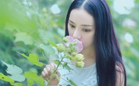 爱是那么伤 主角: 蔚傅云, 余纾